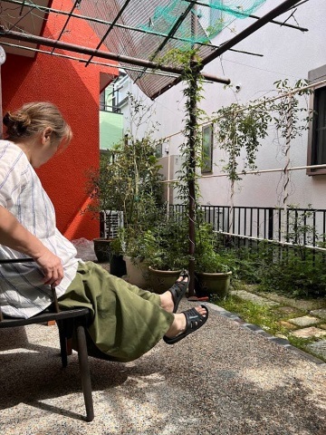 神奈川県相模原市　ガーデンリフォームで新しいけどアンティークな雰囲気の庭　Ｙ様邸