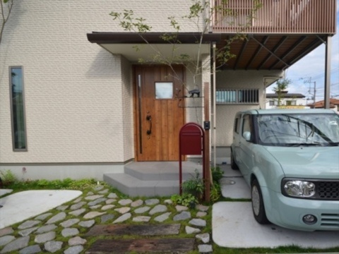 神奈川県相模原市　可愛過ぎないシンプルナチュラルなエクステリア　Ｓ様邸
