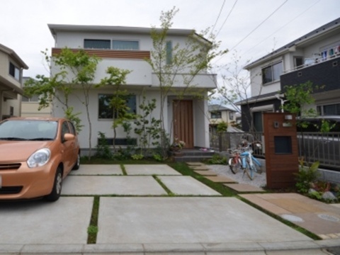 自然素材でシンプルナチュラルに雑木で囲まれた家　神奈川県横浜市Ｙ様邸
