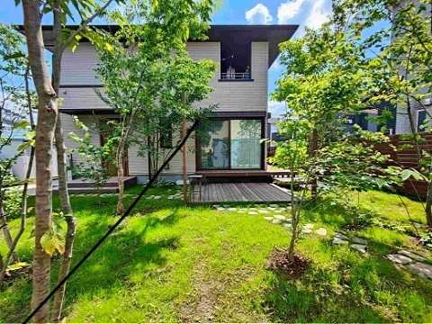 神奈川県厚木市　ガーデンリフォームでモリニワの木陰・木漏れ日の中、お子さんも遊べる庭に。Ｋ様邸