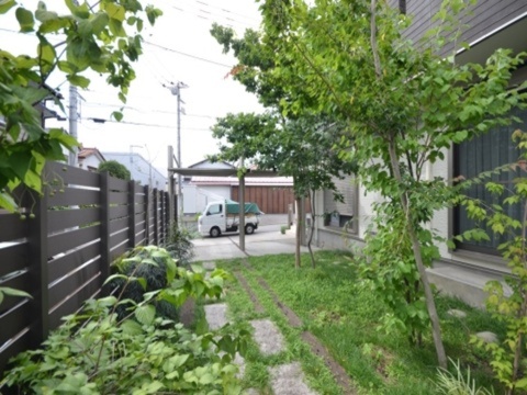 神奈川県相模原市　新築外構 完工からまもなく４年になるお庭の様子 ～２０１８年夏　Ｍ様邸
