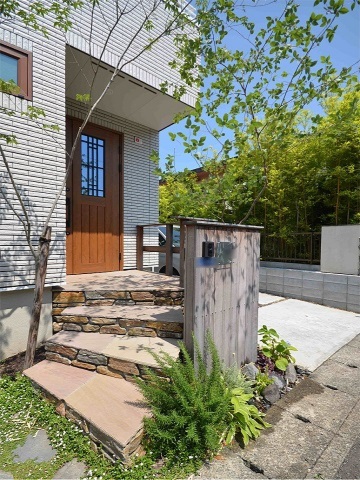 神奈川県鎌倉市　玄関ポーチを外構工事で施工。K様邸