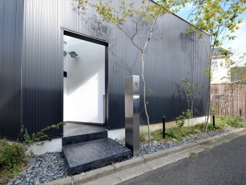 多摩市　新築外構 シンプルデザインな建物に雑木の庭でオープン外構。Ｙ様邸