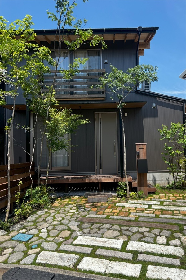 神奈川県相模原市　新築外構 建物建築と外構を一体に考えた家　