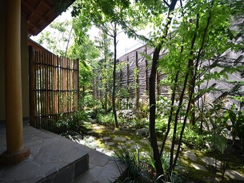 神奈川県愛甲郡清川村　新築外構 和庭工事 雑木と苔と山の中にある上質な癒しの空間。Ｅ様邸