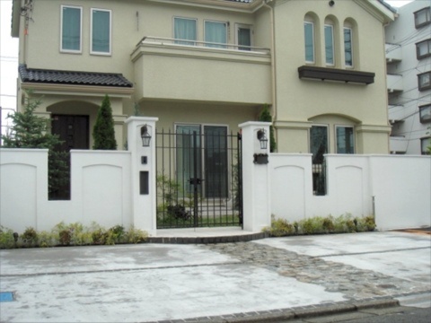 キャッスルガーデンをイメージにして　神奈川県相模原市Ｓ様邸
