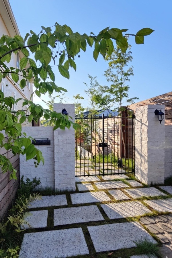 神奈川県浜市　新築外構 隠れ家レストランのような造り込み過ぎないナチュラルガーデン・エクステリア　Ｈ様邸